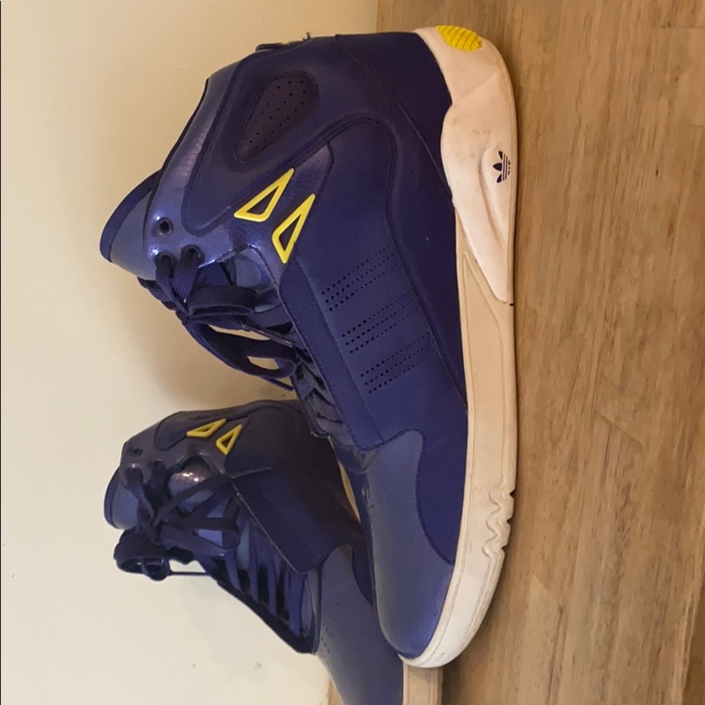 Adidas RoundHouse Mid 2.0